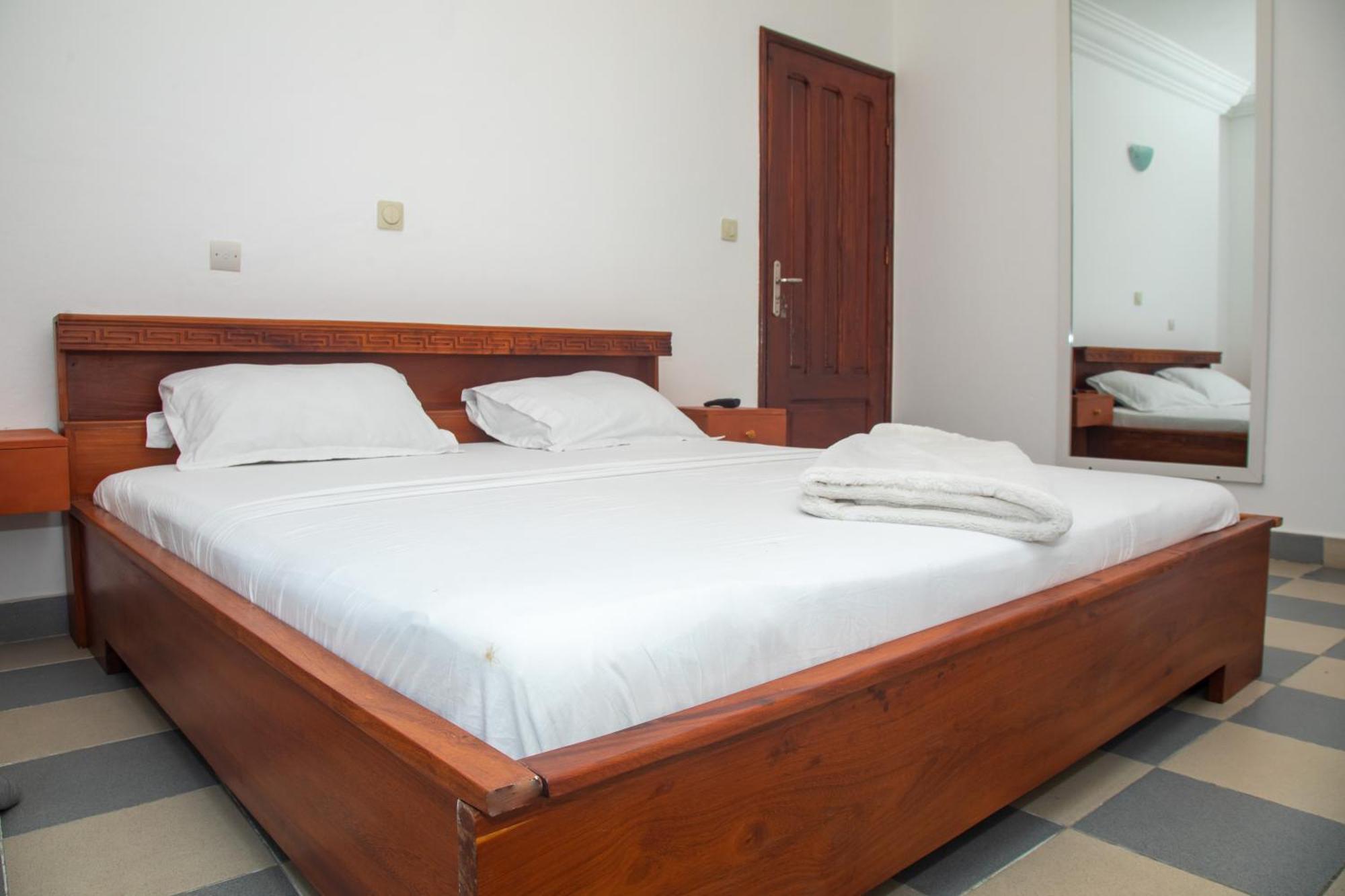 Residences Inaya Котону Екстериор снимка